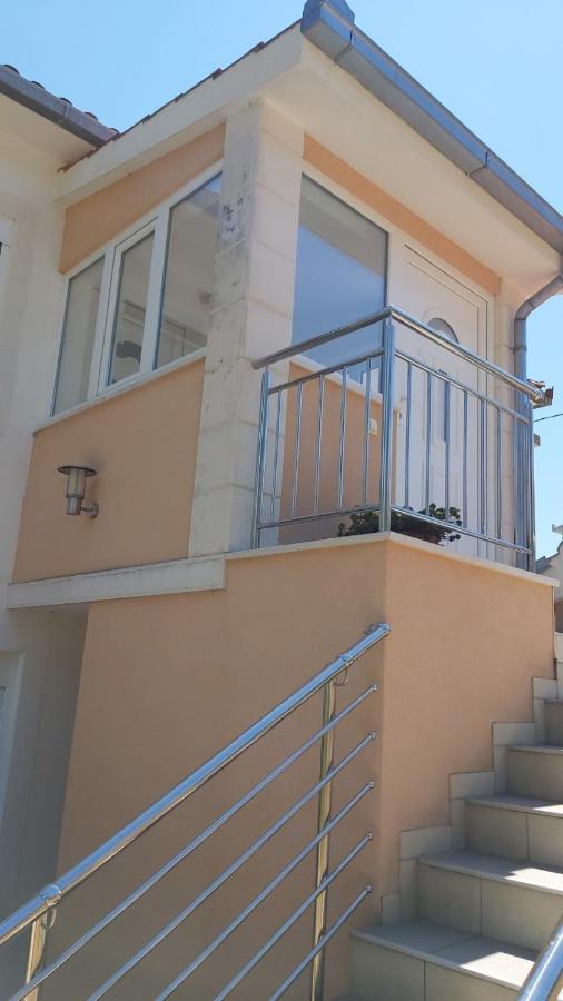 Apartment "Marin" โตรกีร์ ภายนอก รูปภาพ
